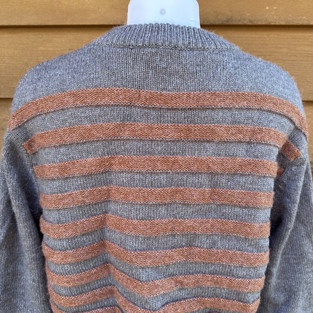 Mystree Womens Wide Cropped Striped Sweater Size S Gray & Copper Long Sleeves Kn - Picture 7 of 9